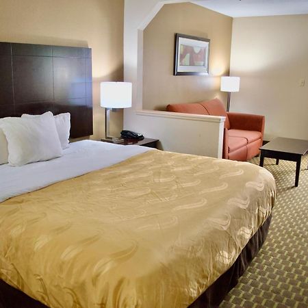 Quality Inn & Suites Pine Bluff Eksteriør bilde
