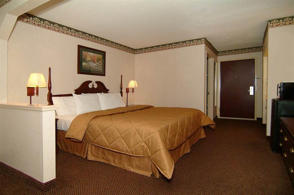 Quality Inn & Suites Pine Bluff Eksteriør bilde