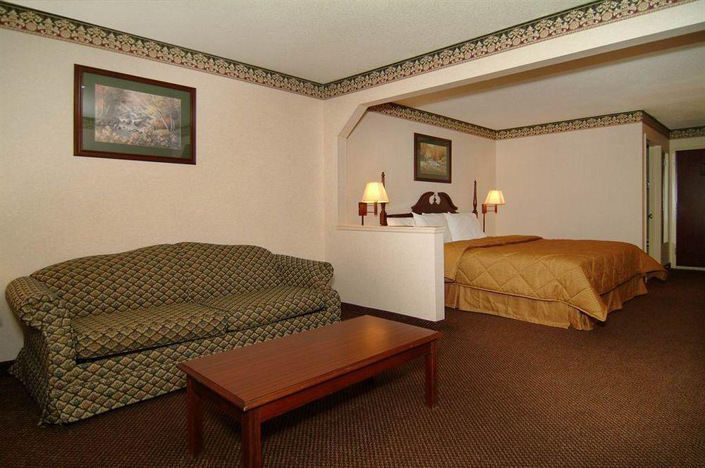 Quality Inn & Suites Pine Bluff Eksteriør bilde