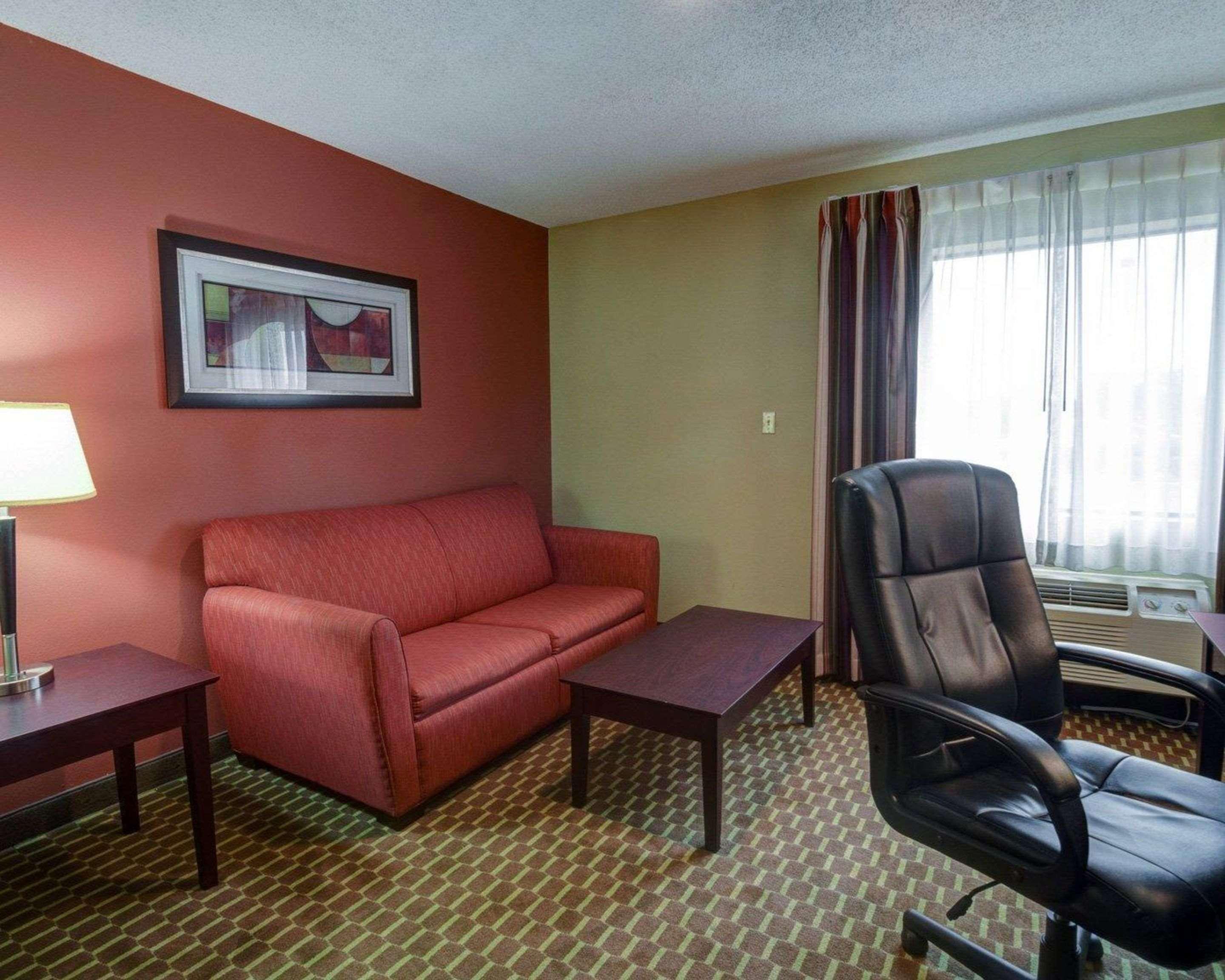 Quality Inn & Suites Pine Bluff Eksteriør bilde