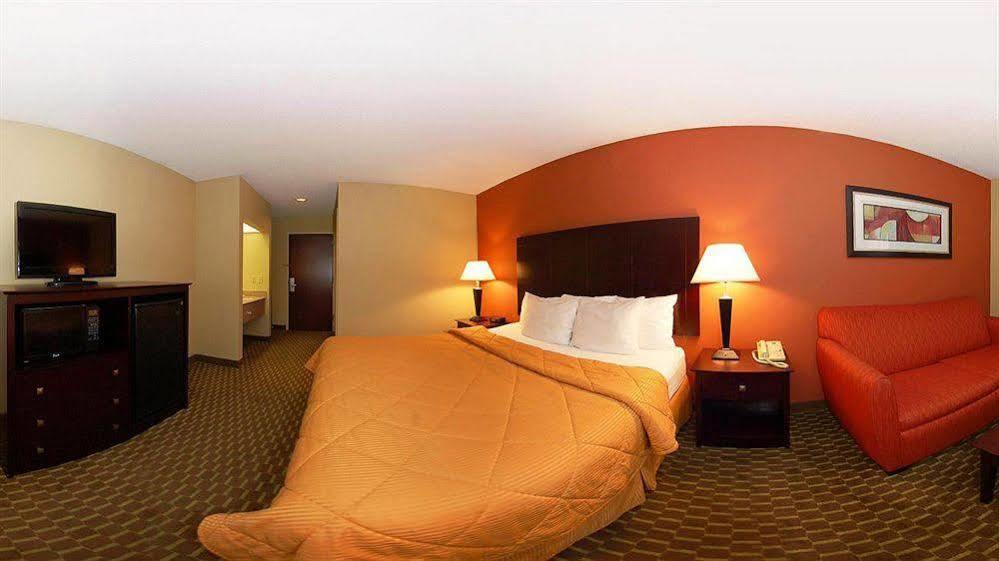 Quality Inn & Suites Pine Bluff Eksteriør bilde